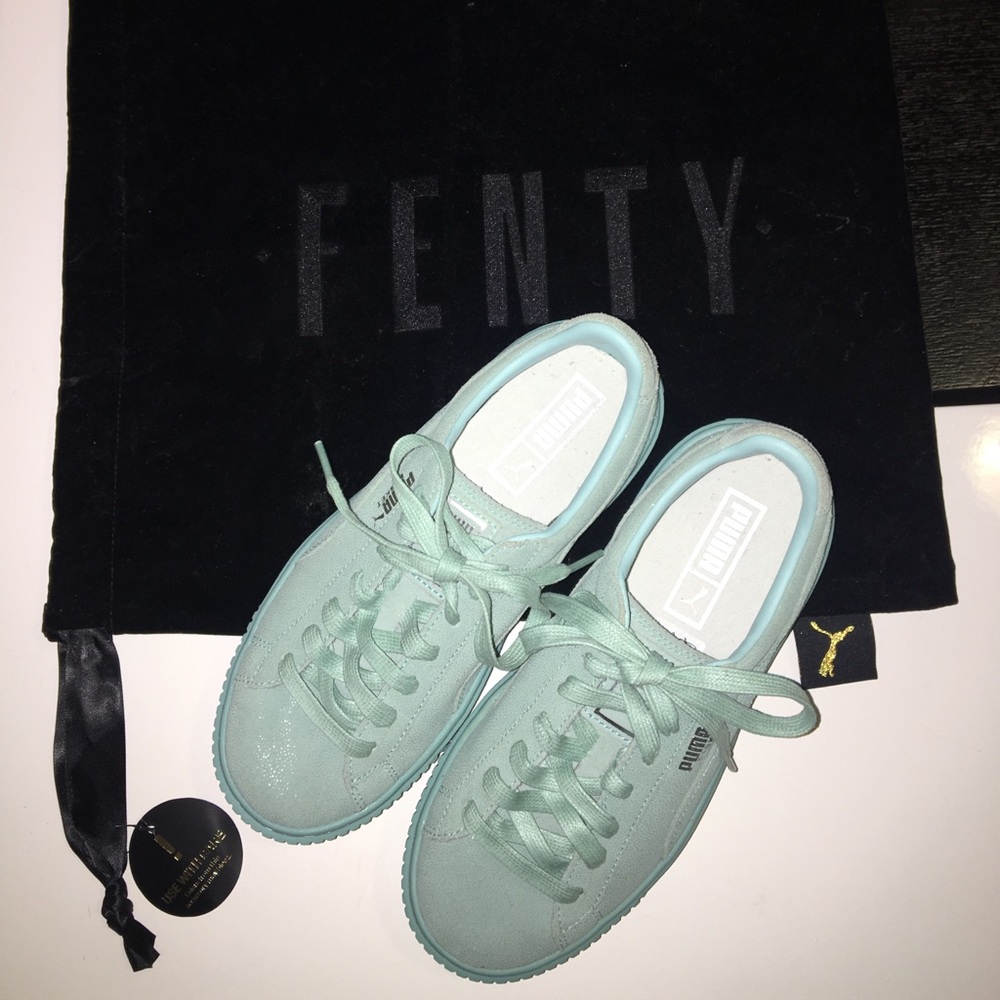 Brand new w bag - FENTY Puma shoes - Size: 6.5